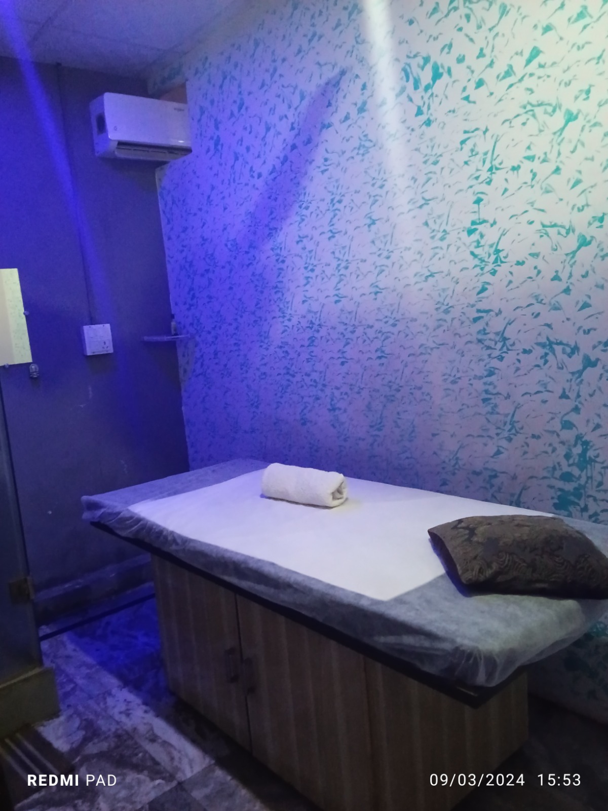 Luxury Spa room area